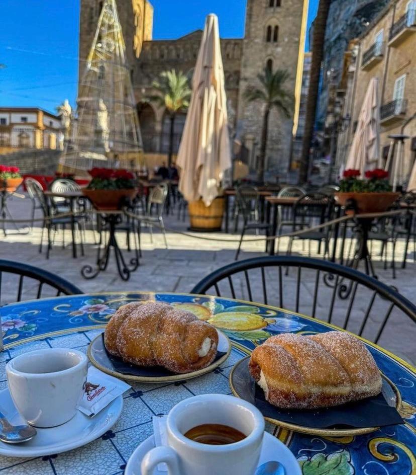 Palazzo Villelmi Cefalu Bagian luar foto